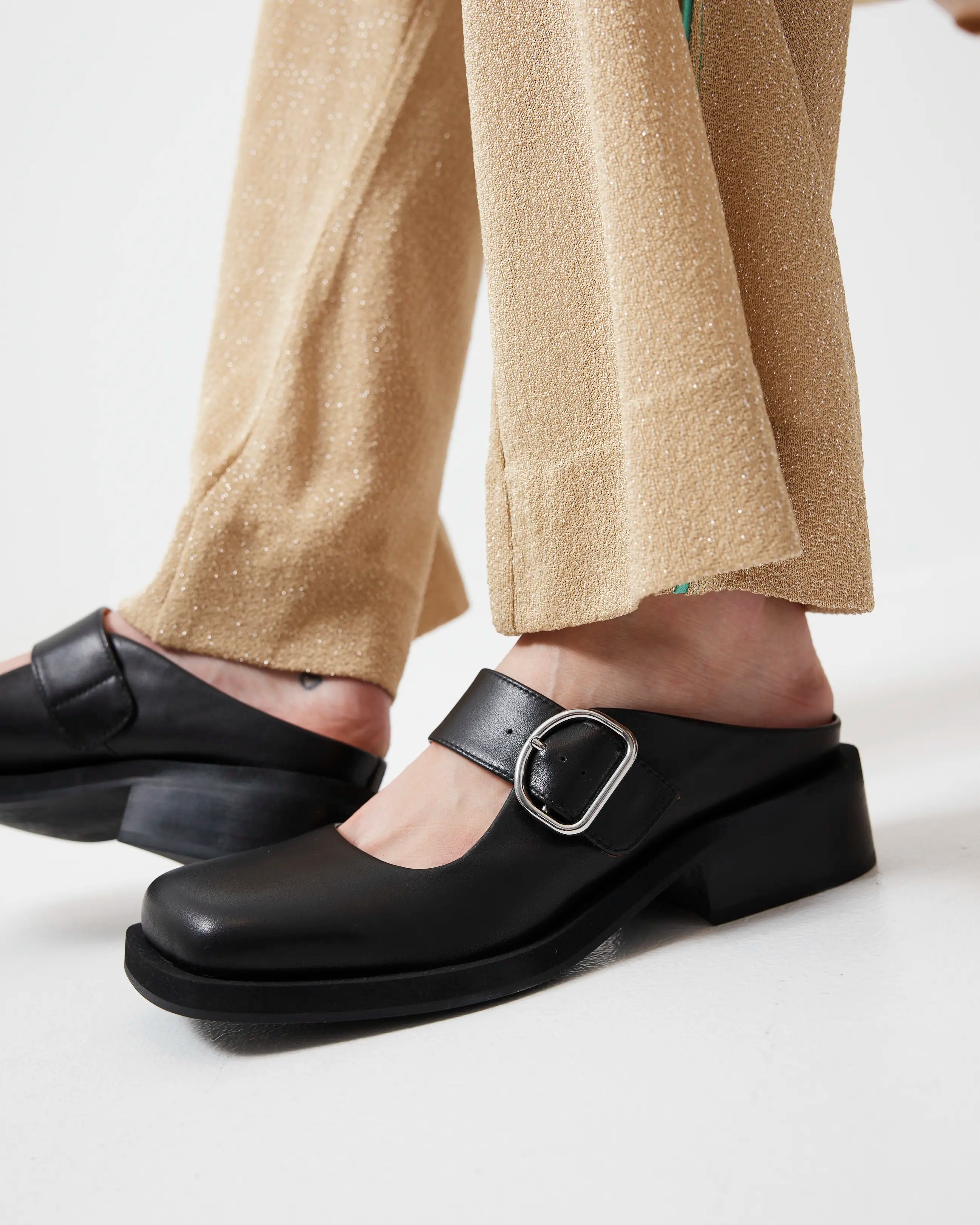 Badu Square Toe Leather Mule | Black