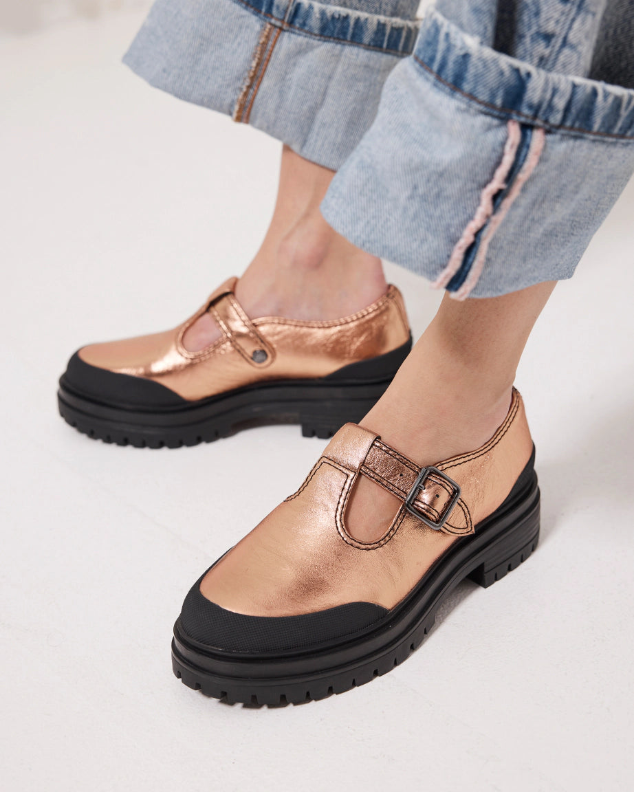 Icehouse Street T-Bar Shoe | Apricot Metallic