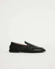 Meriem Hotel Leather Loafer | Black Crush