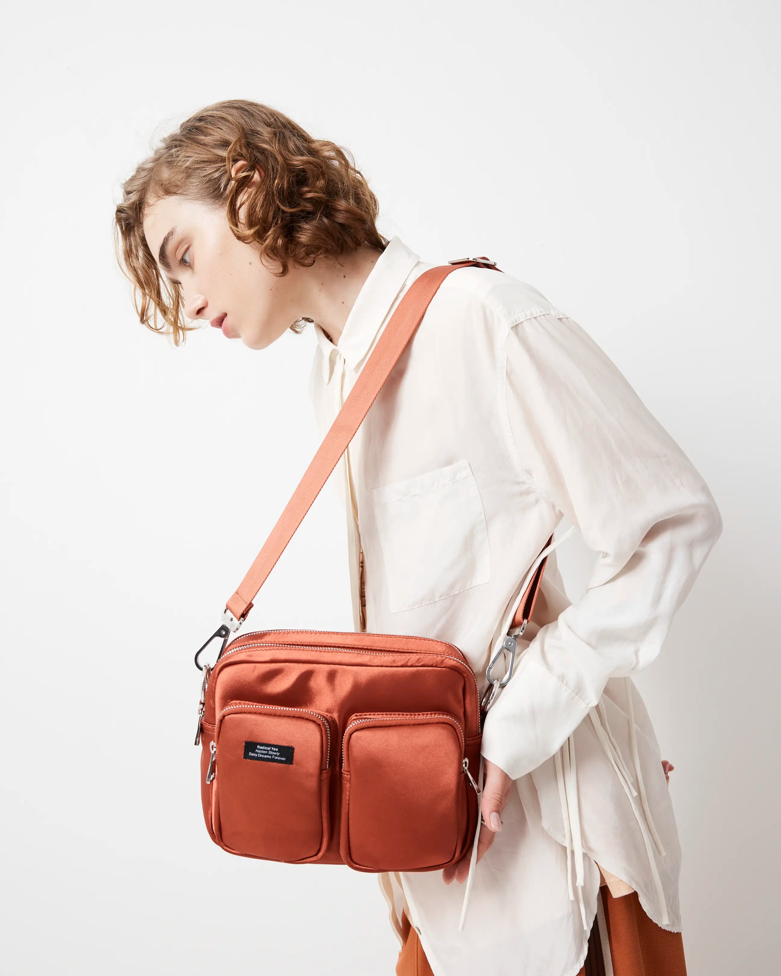 The Messenger Sporty Satin Pocket Bag | Clay