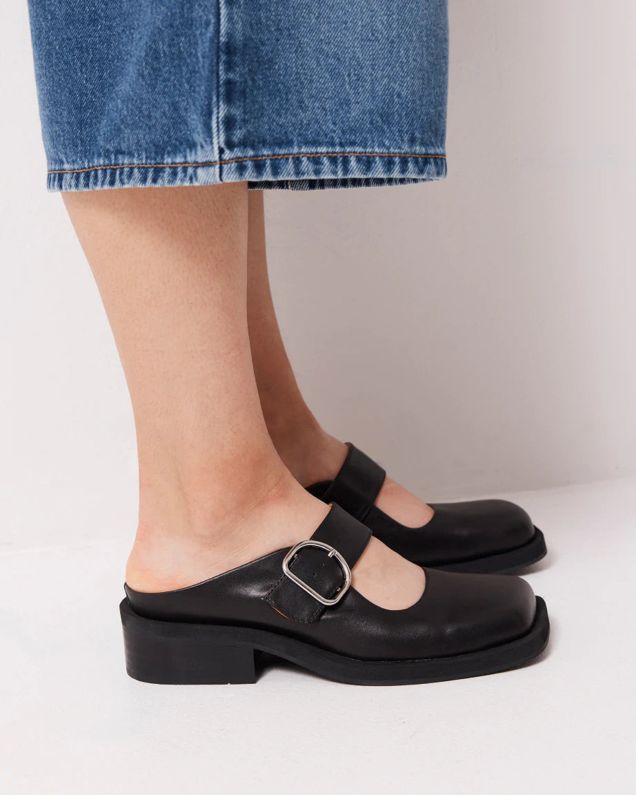Badu Square Toe Leather Mule | Black