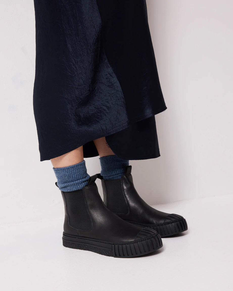 Barbar Chelsea Boots | Black Leather