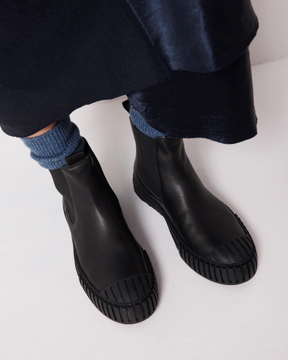 Barbar Chelsea Boots | Black Leather