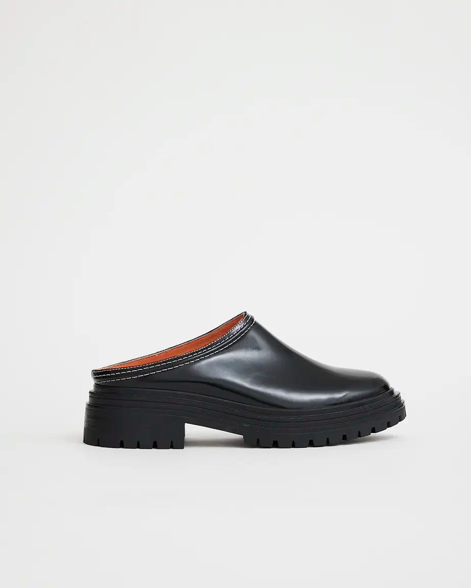 Delphine Leather Clog | Black with Milk Topstitch