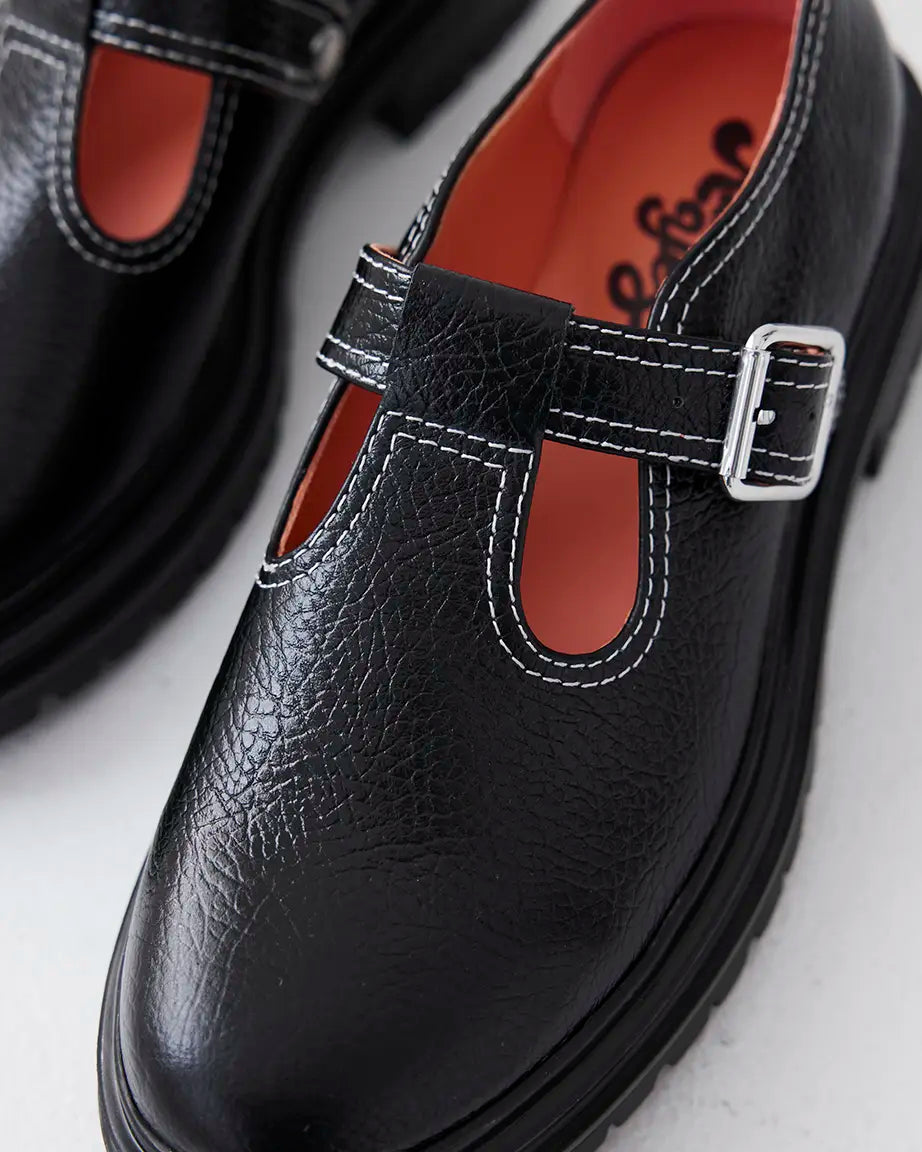 Icehouse Street T-Bar Shoe | Black Tumbled