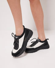 Light Years Hiker | Black and White