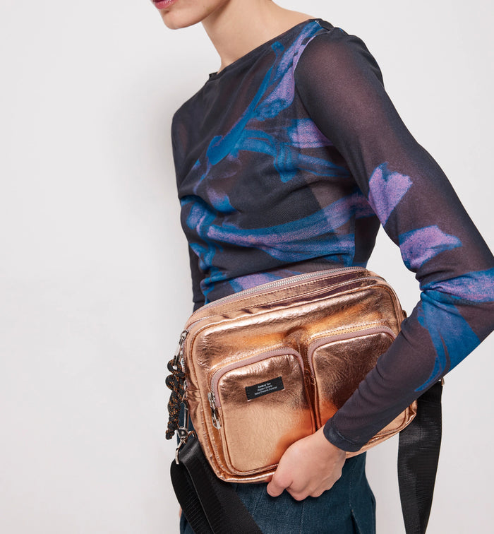 Messenger Pocket Bag in Leather | Apricot Metallic