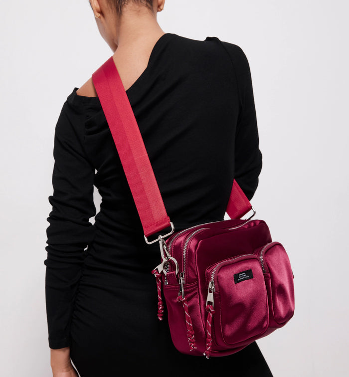 The Messenger Sporty Satin Pocket Bag | Cherry