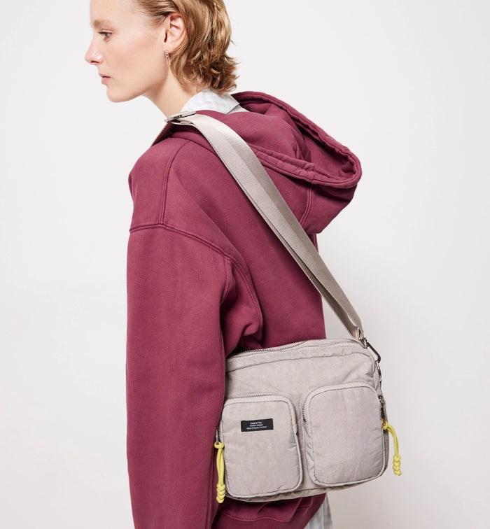 The Messenger Nylon Pocket Bag | Washed Grey