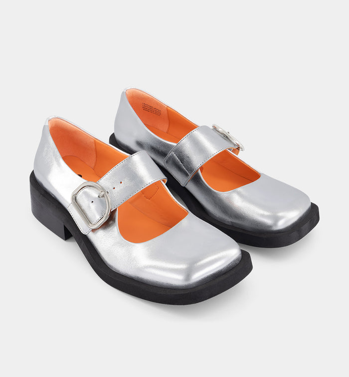 Monae Buckle Shoe | Silver