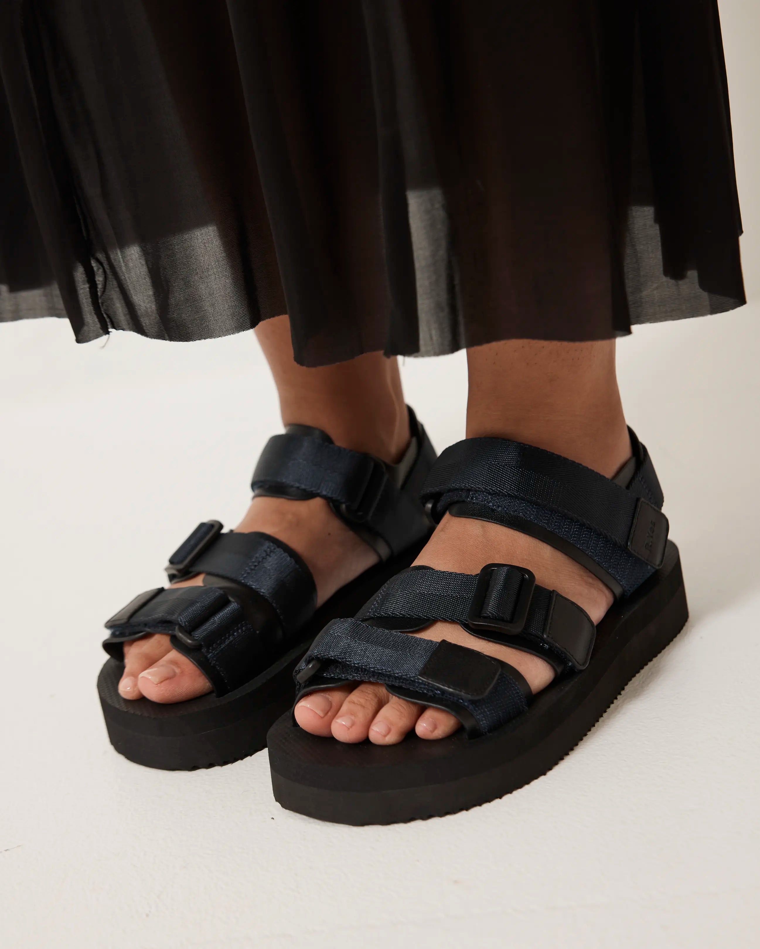 Neptune 2.0 Athletic Sandal | Midnight Black