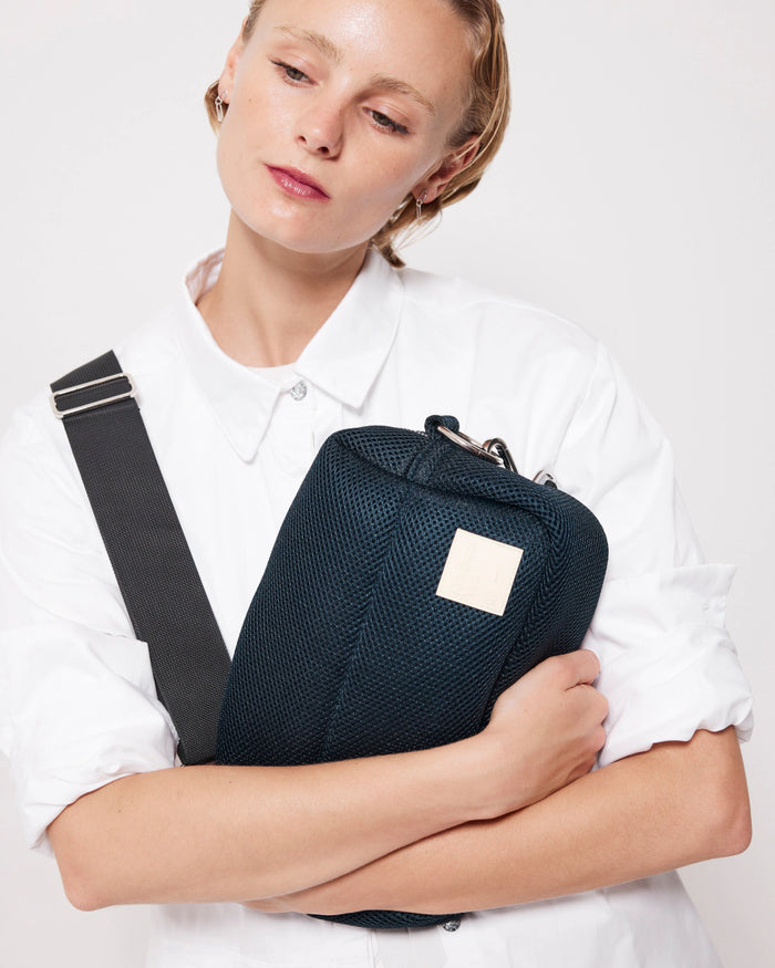 North Star Clutch | Midnight Blue Mesh