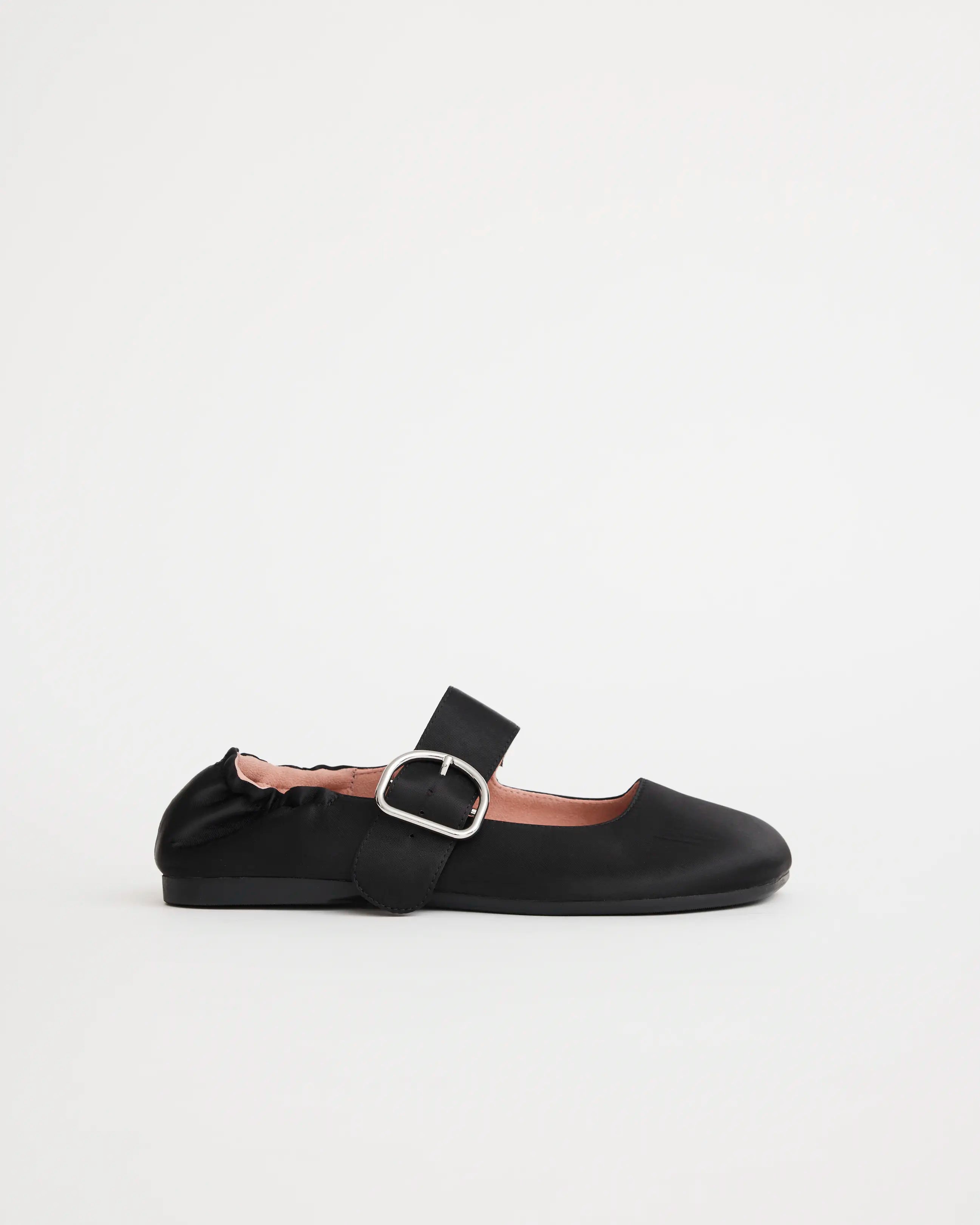Petit Palais Buckle Shoe | Black