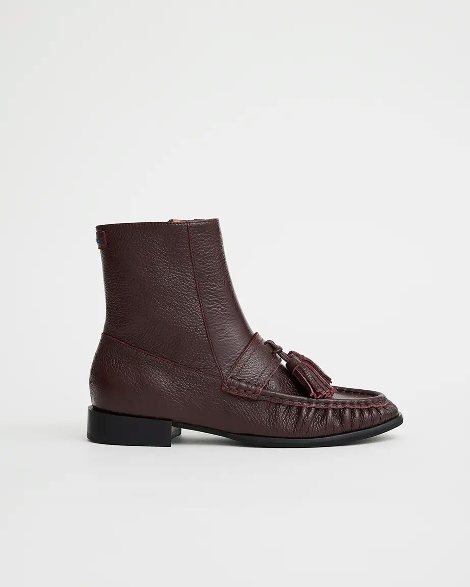 Poet Ruched Leather Boot | Aubergine