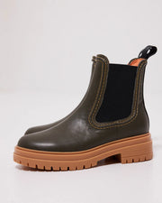 Reni Leather Chelsea Boots with Overstitch Detail | Pickle
