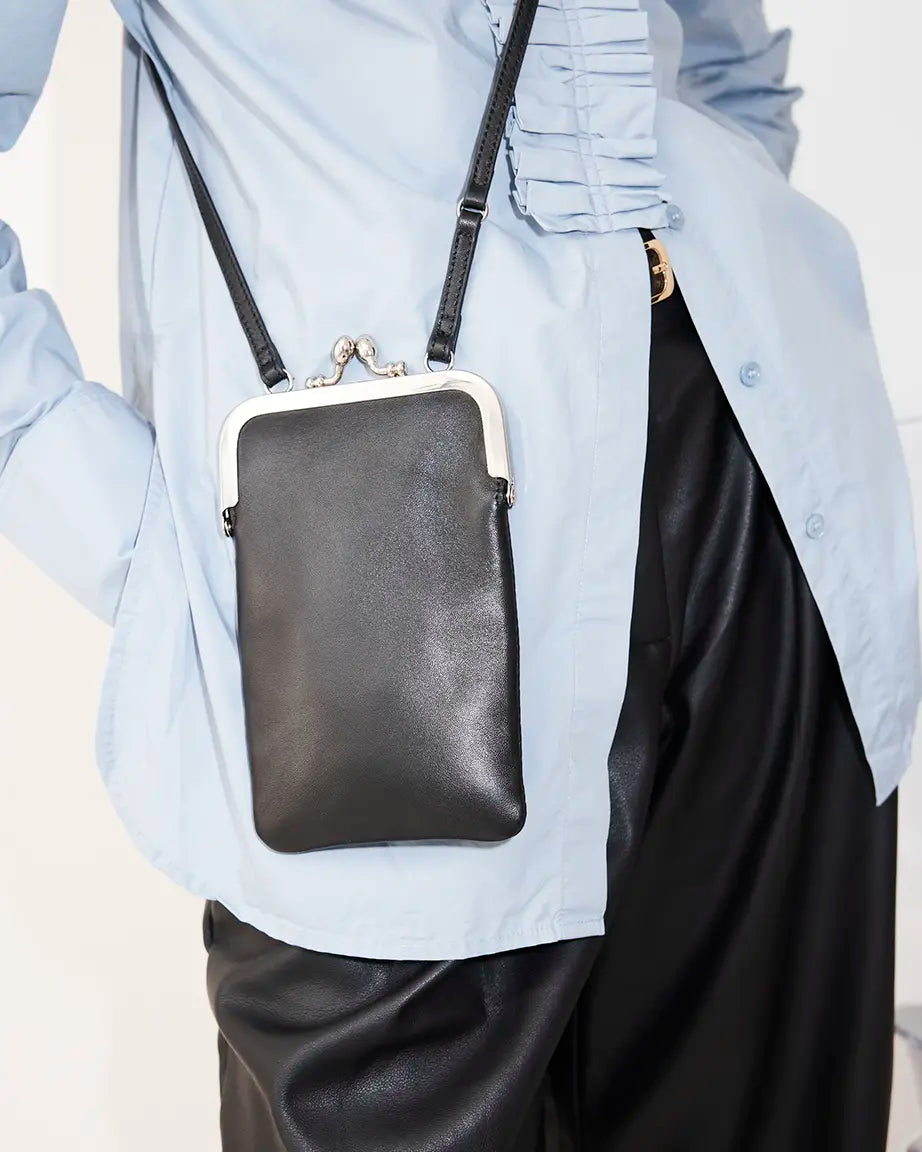 Lady Kiss Clutch | Black Leather