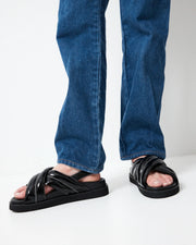 Summer Love Crossover Sandal | Black