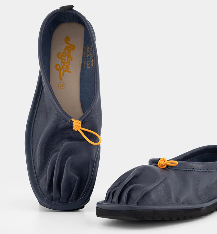 Pina Pleated Toe Leather Ballet Shoe | Navy