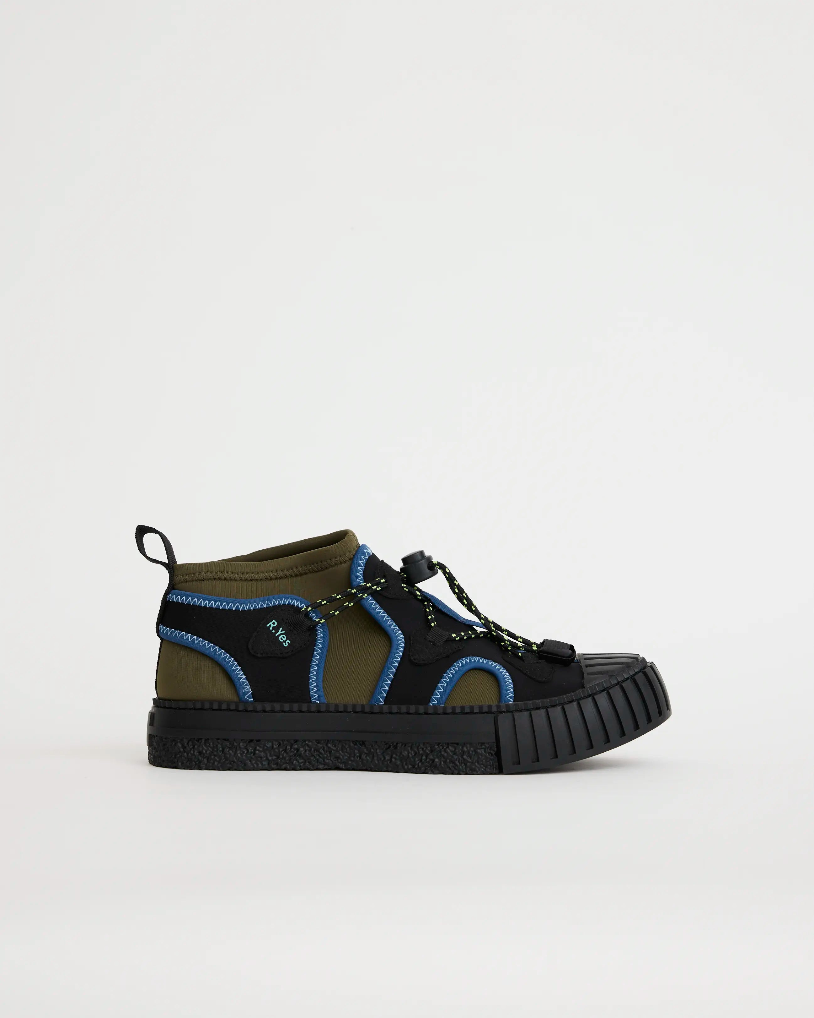 Tokyo Neoprene Hiking Trainer | Cardamom