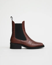 Tomorrow Square Toe Chelsea Boot | Foundry Saddle