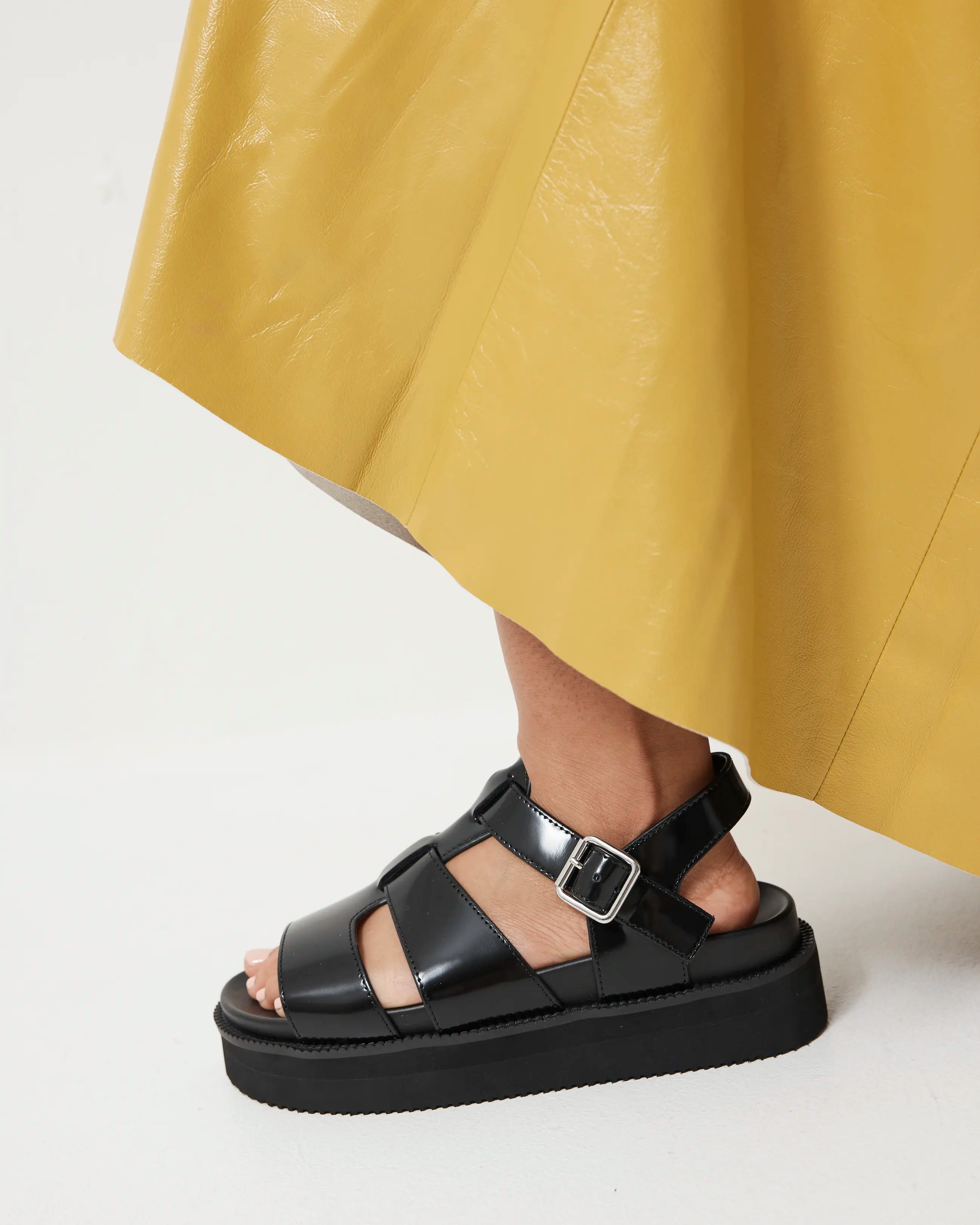 Volta T-Bar Sandal | Black