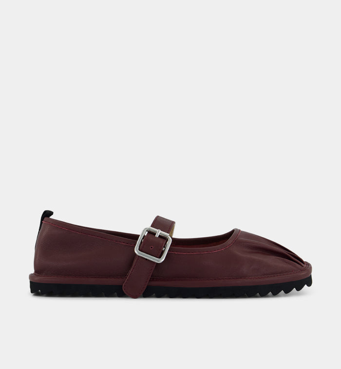 Pina Buckle Shoe | Cherry