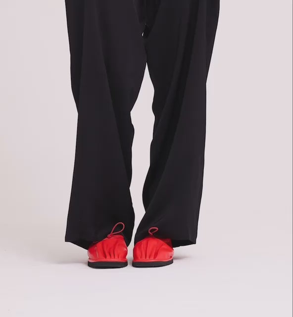Load video: Pina Pleated Toe Leather Ballet Shoe | Red