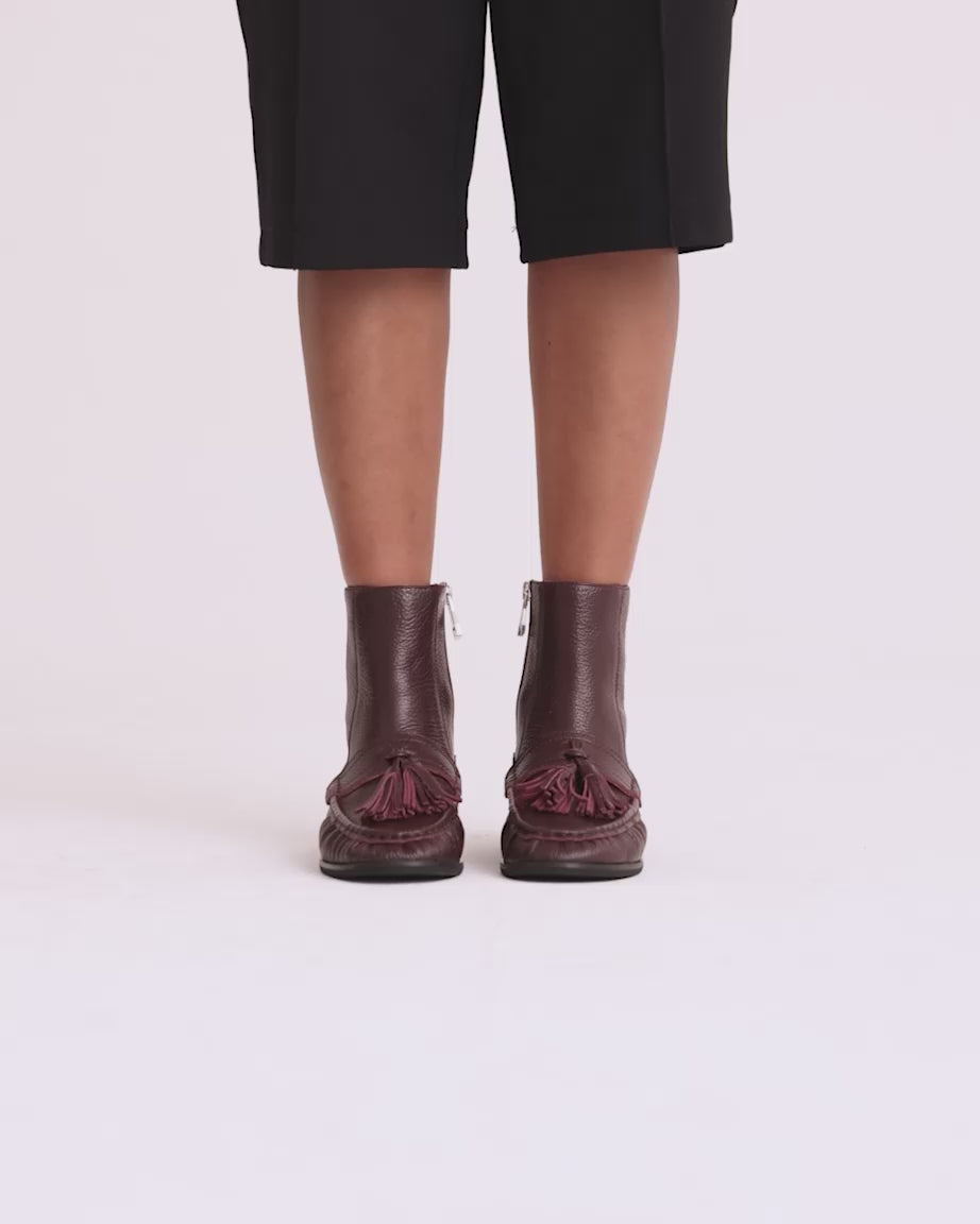 Load video: Poet Ruched Leather Boot | Aubergine