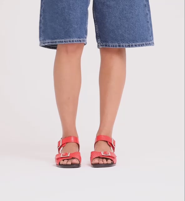 Load video: Sun Ra Sandal | Red Croc