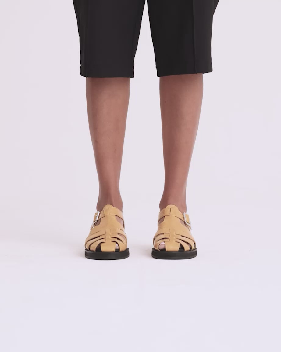 Load video: Solstice 2.0 Fisherman Sandal | Daffodil
