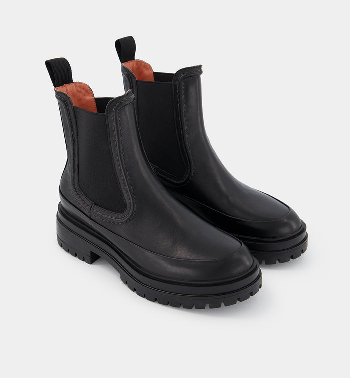 Ari Leather Chelsea Boots with Bumper | Black